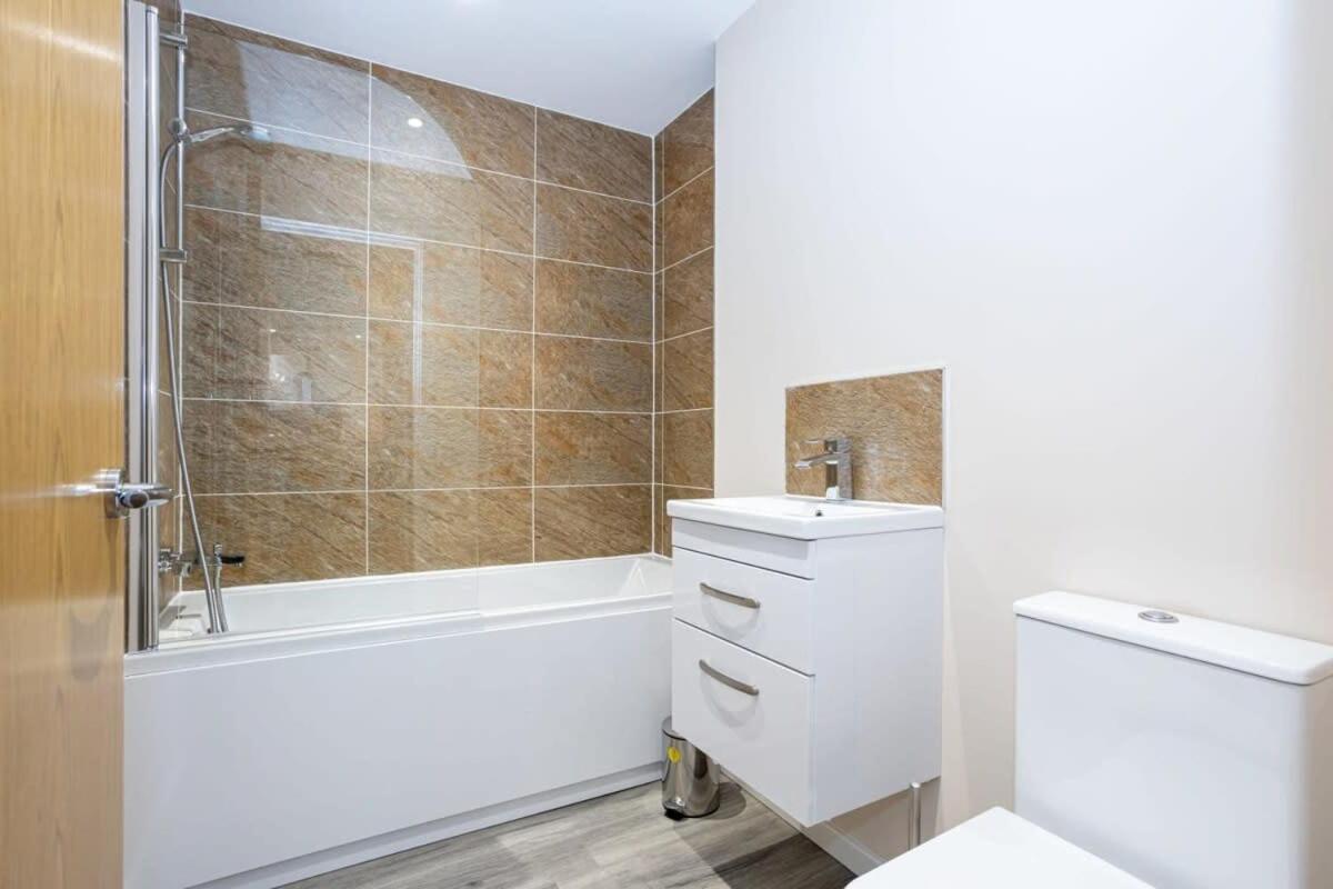 Lovely 1 Bedroom Apartment In Manchester Esterno foto